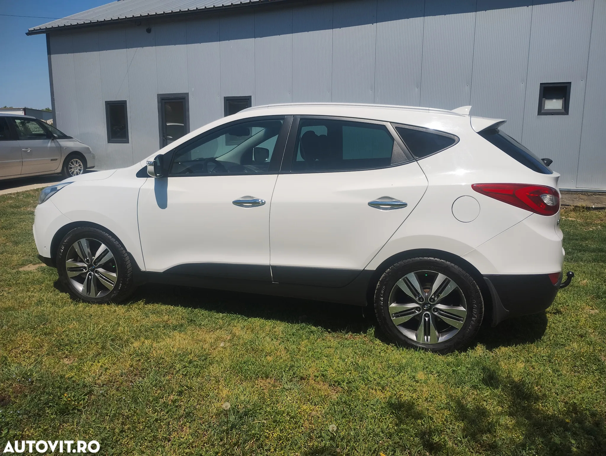 Hyundai ix35 2.0 CRDI 4WD Automatik Premium - 4