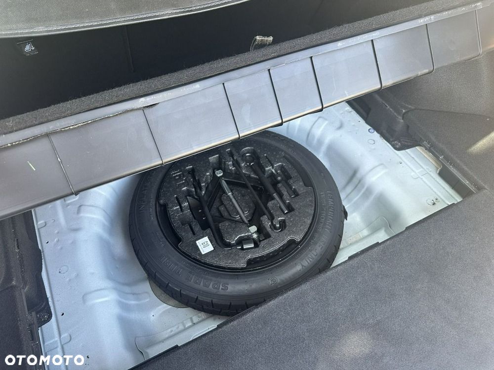 Kia Ceed - 13