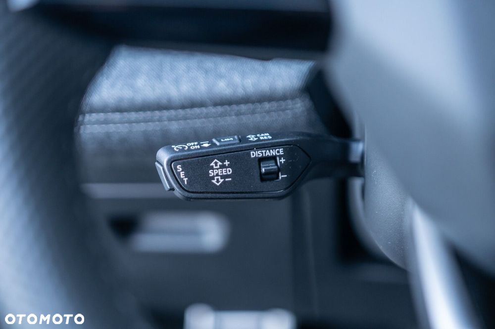 Audi Q6 e-tron - 13