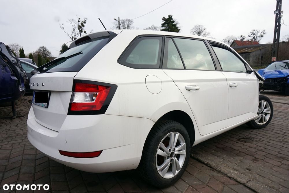 SKODA FABIA III NJ5 LIFT KOMBI 2020 LF9E 1.0 TSI DKLD 95KM QTS BIAŁY na części - 5