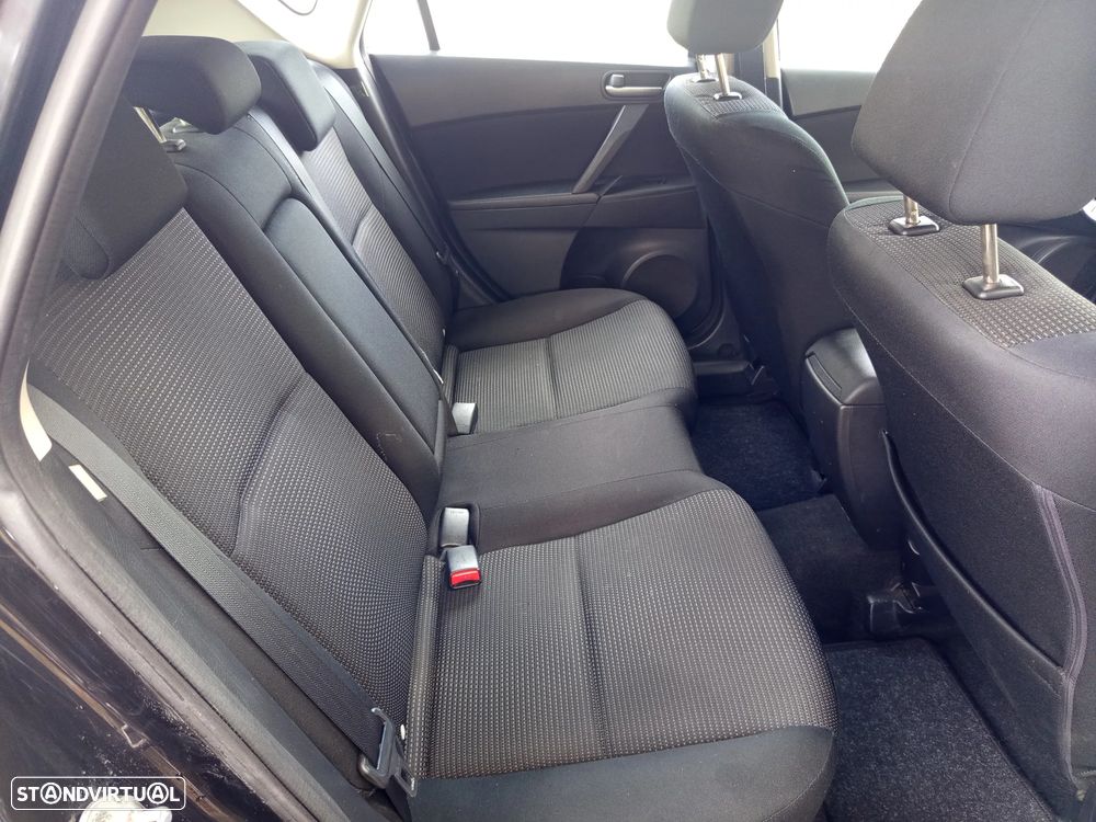 Mazda 3 Hatchback MZ-CD 1.6 Sport - 25