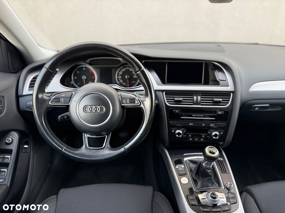 Audi A4 Avant 2.0 TDI DPF clean diesel quattro Ambiente - 9