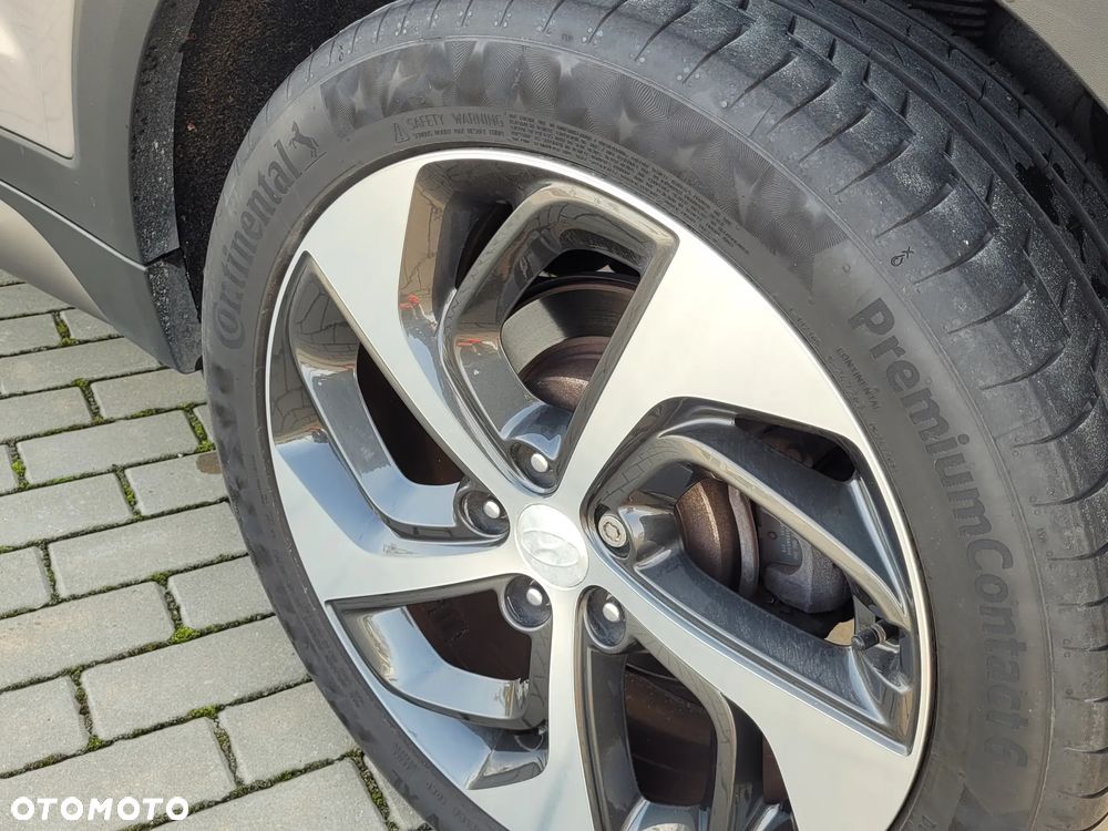 Hyundai Tucson 2.0 CRDI 2WD Style - 24