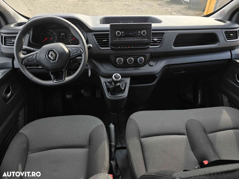 Renault Trafic - 9