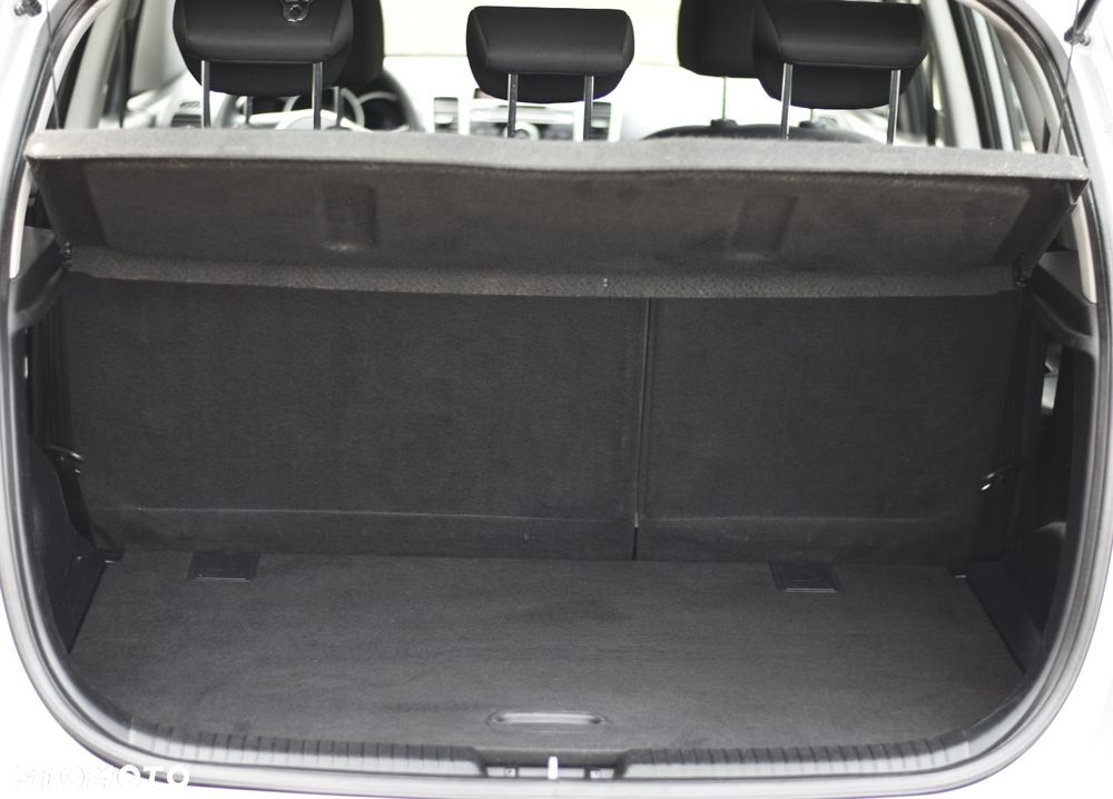 Kia Venga 1.4 L - 23