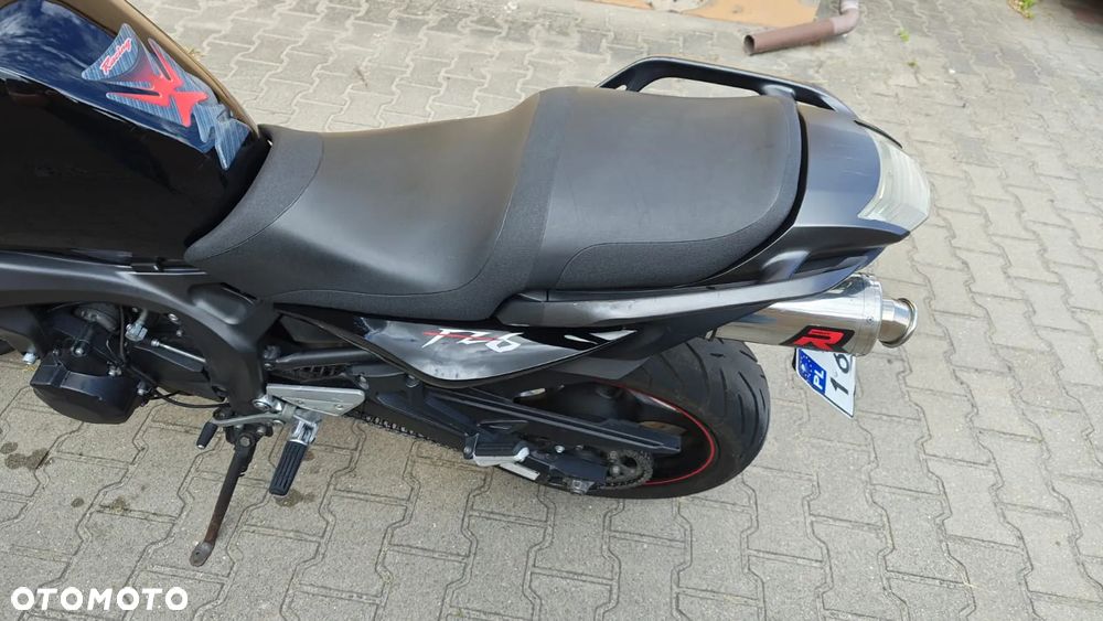 Yamaha FZ6 - 7