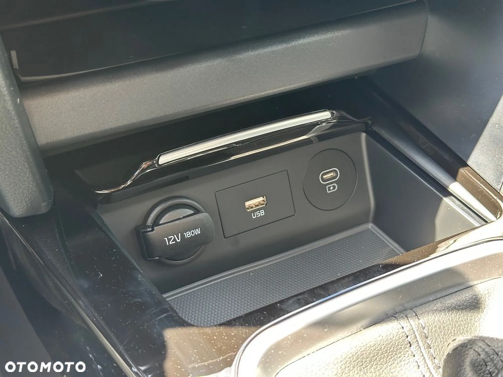 Kia Ceed 1.5 T-GDI Tribute - 30