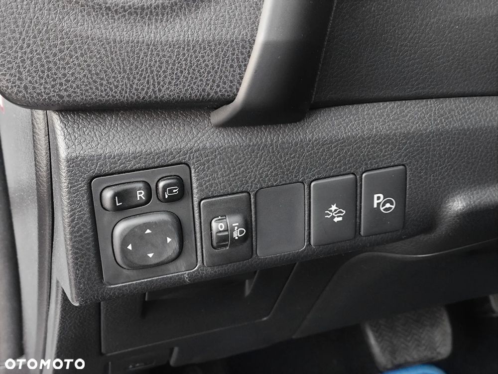 Toyota Auris 1.8 VVT-i Automatik Comfort - 29