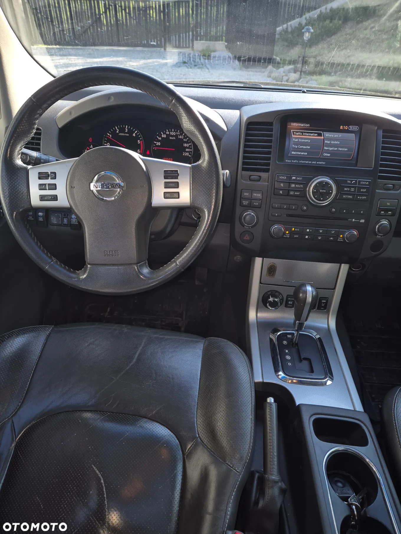 Nissan Navara 3.0 D V6 - 12