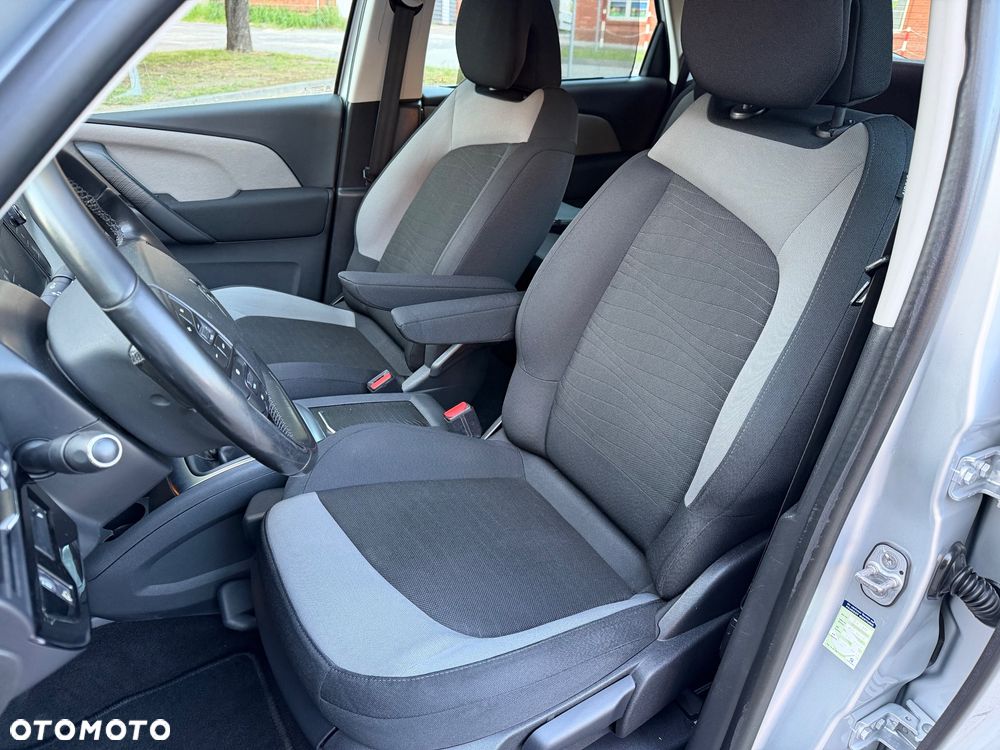 Citroën C4 Picasso 1.6 e-HDi Exclusive - 24
