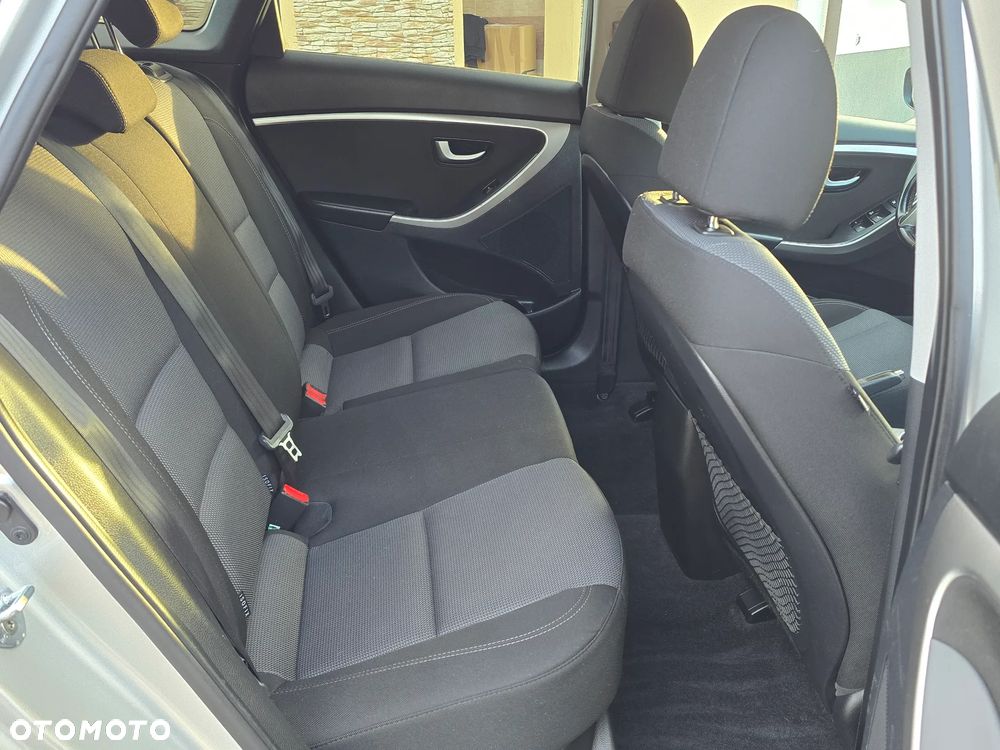 Hyundai i30 blue 1.6 GDI YES Gold - 20