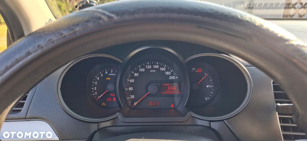 Kia Picanto 1.0 M - 11