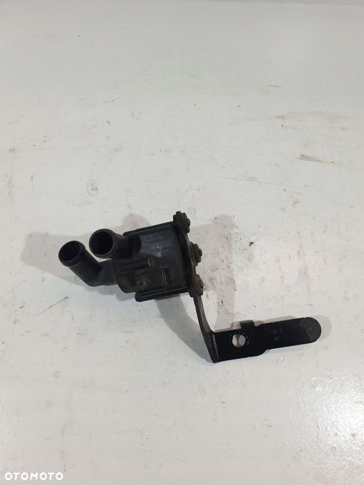 pompka wody 5n0965561 audi vw skoda 1.6 tdi cay - 2