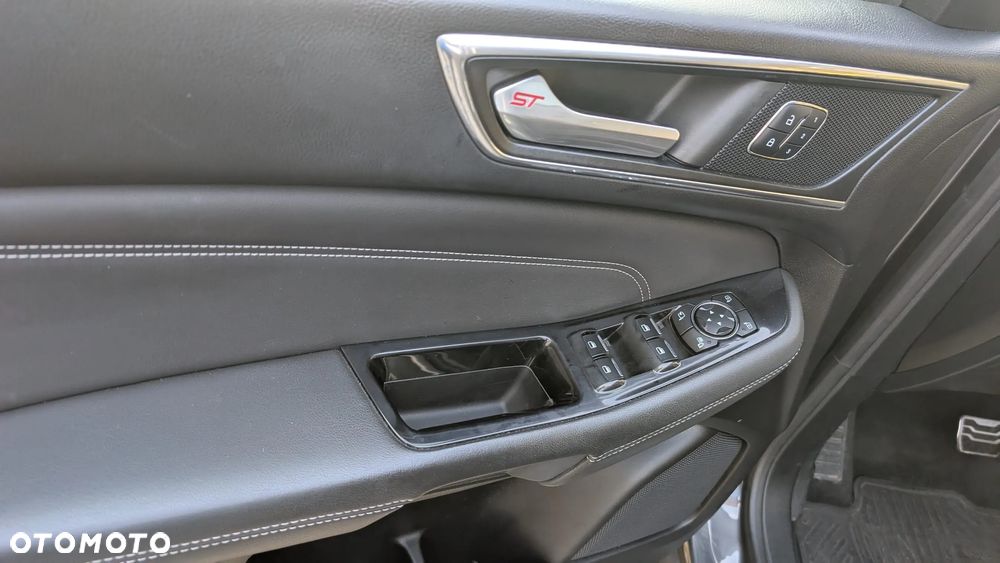 Ford S-Max 2.0 TDCi 4WD Titanium PowerShift - 18