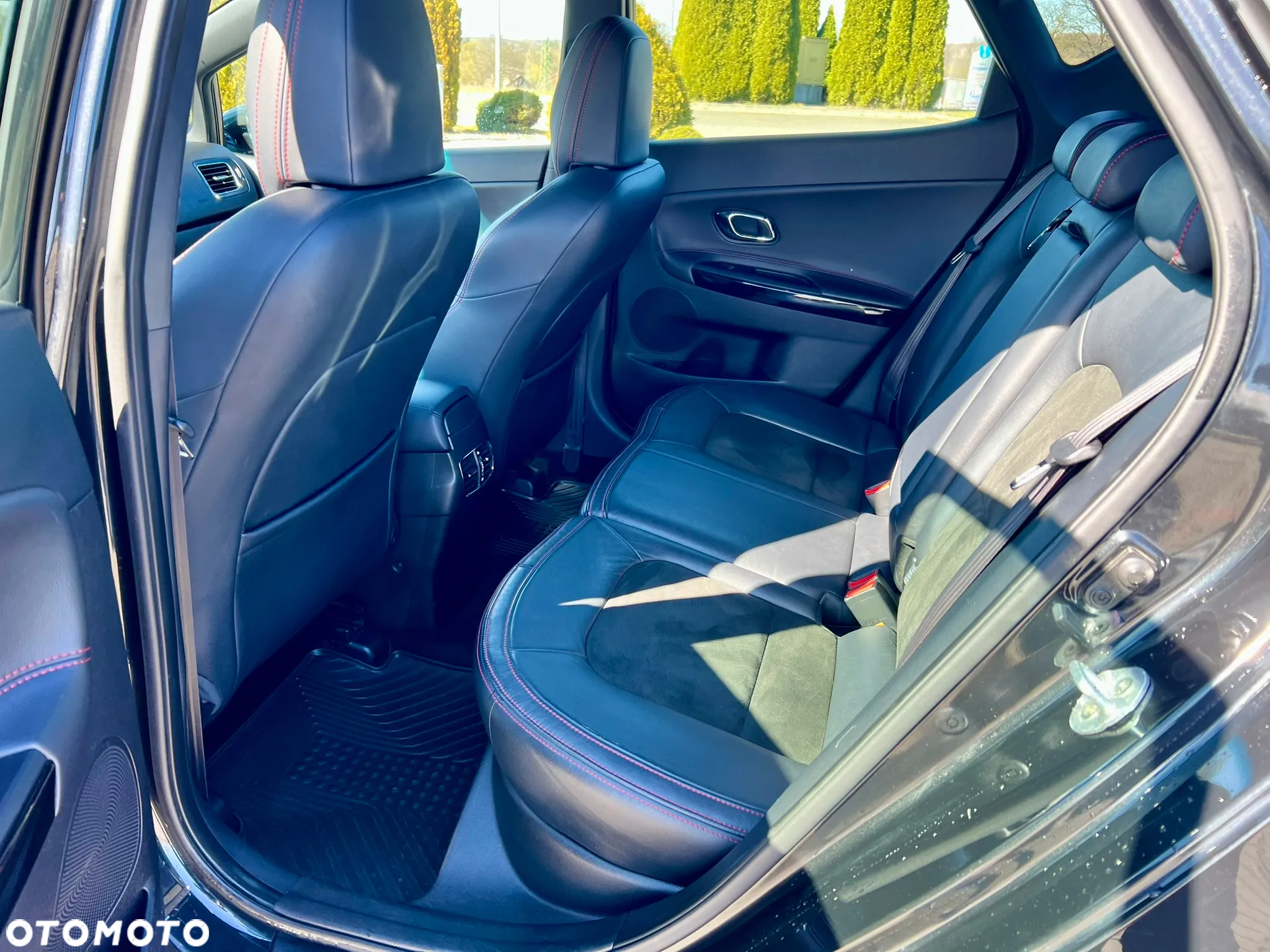 Kia Ceed 1.6 T-GDI GT - 8