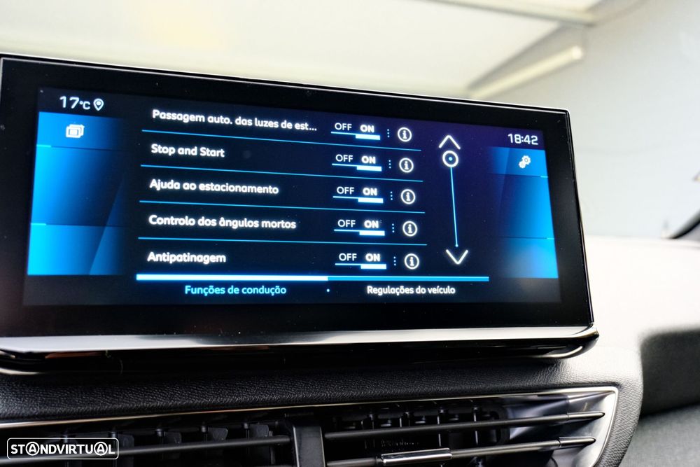 Peugeot 3008 1.2 PureTech Allure EAT8 - 28