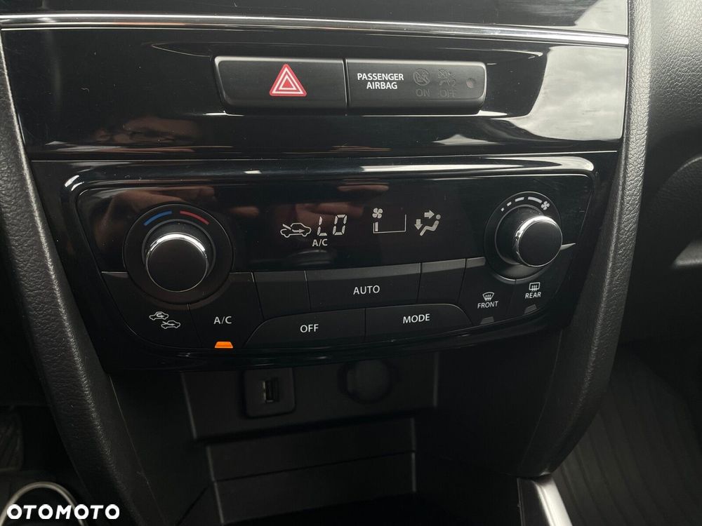 Suzuki Vitara 1.4 Boosterjet mHEV Premium 2WD - 35