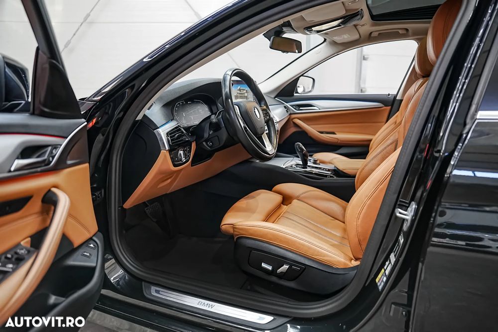 BMW Seria 5 530e Aut. Luxury Line - 7