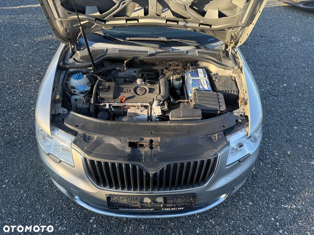 Skoda Superb 1.4 TSI Exclusive - 35