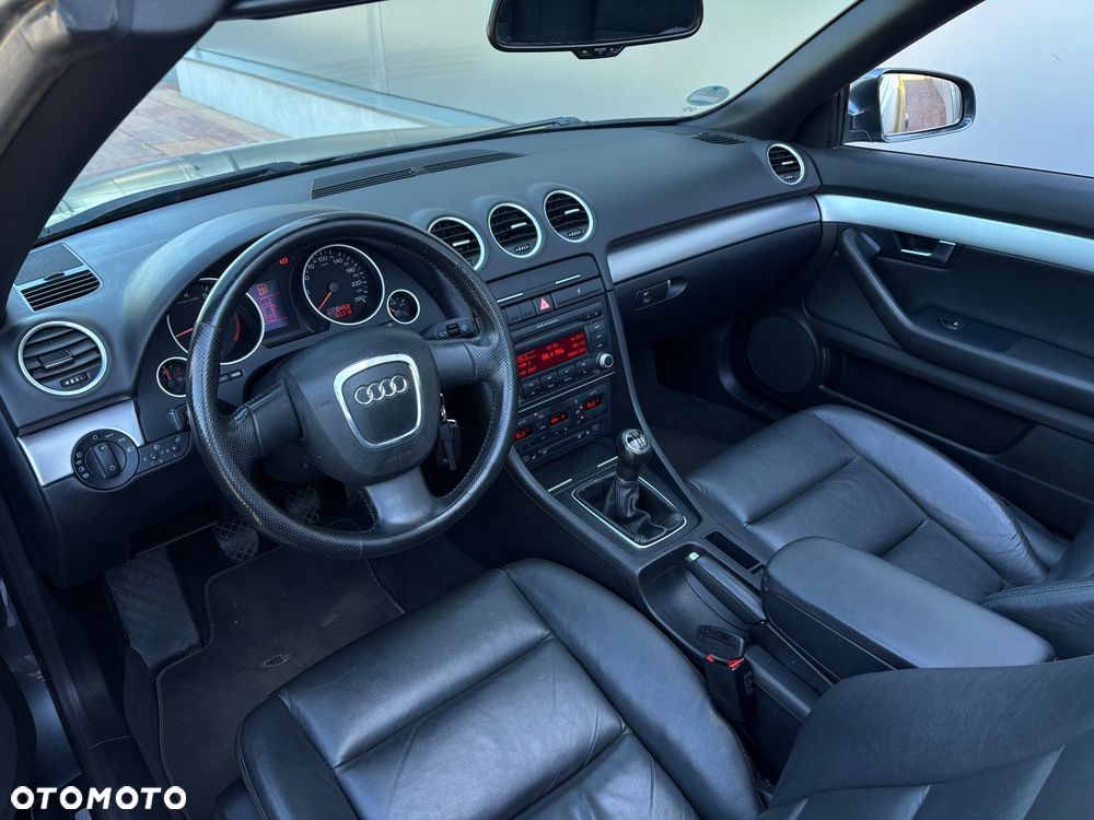 Audi A4 Cabrio 1.8T - 29