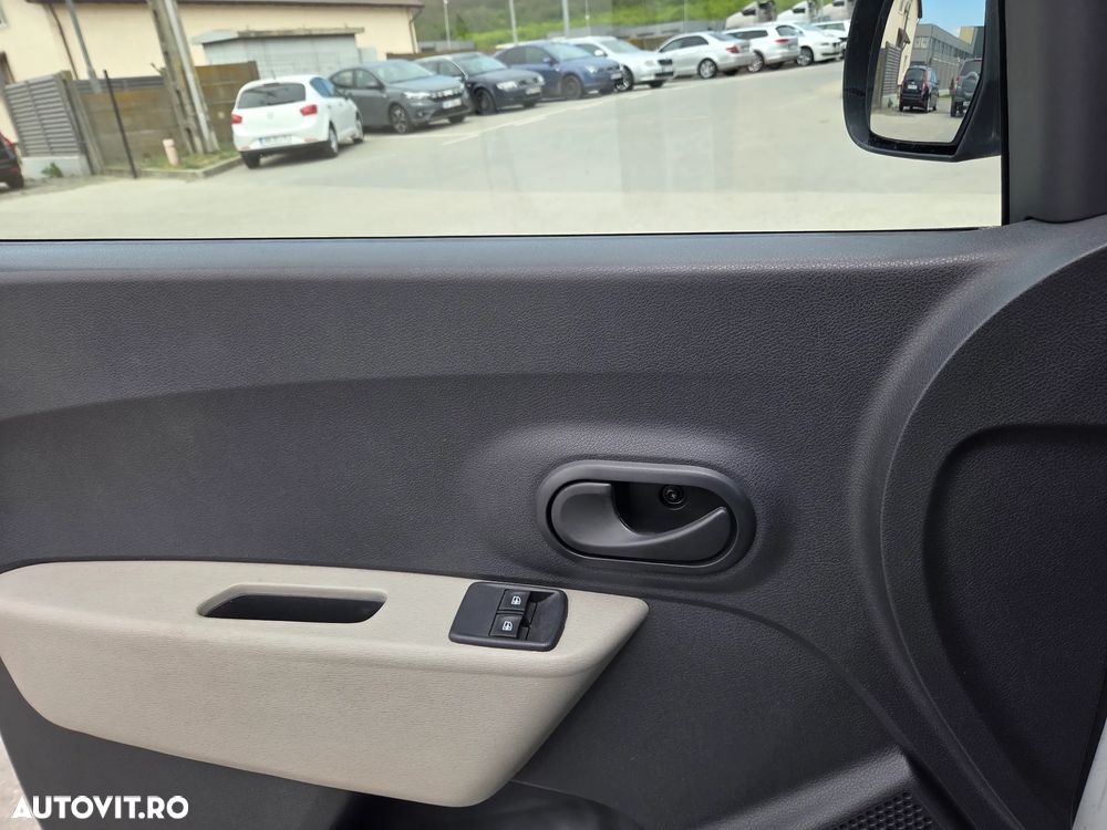 Dacia Lodgy dCi 90 Laureate - 9