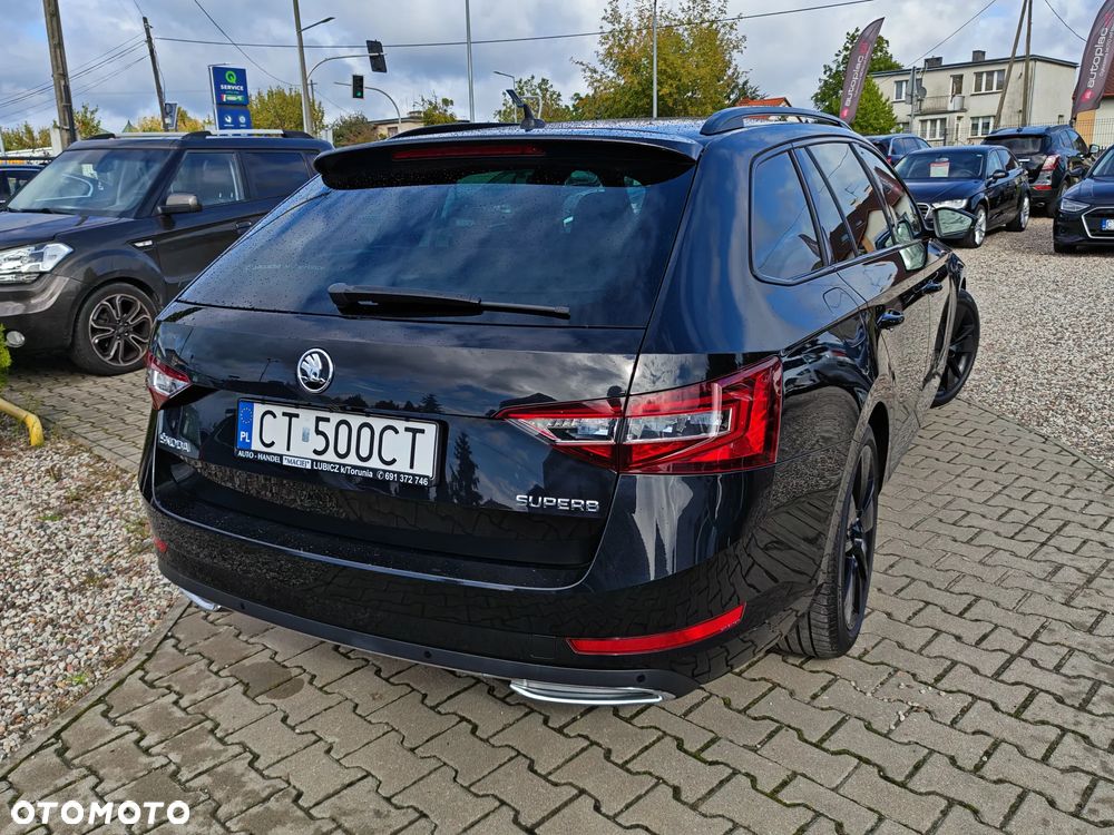 Skoda Superb 2.0 TDI DSG Sportline - 7
