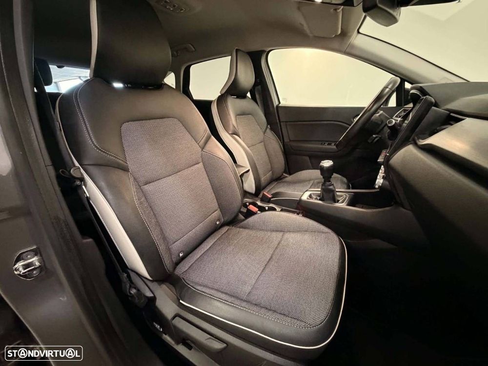 Renault Captur 1.0 TCe Exclusive - 11