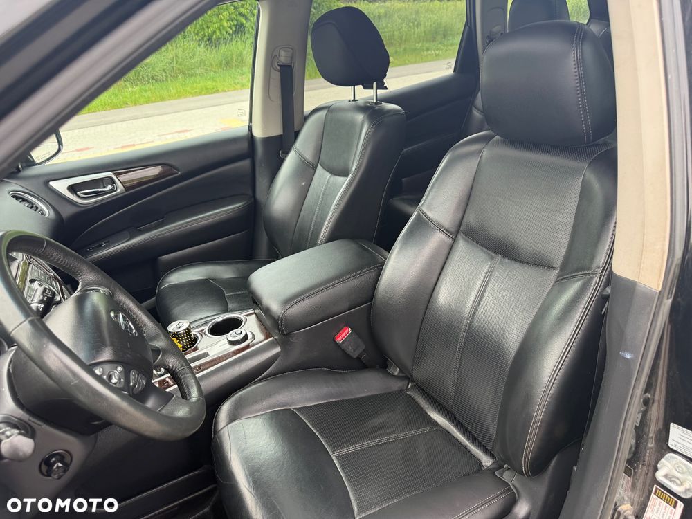 Nissan Pathfinder - 17