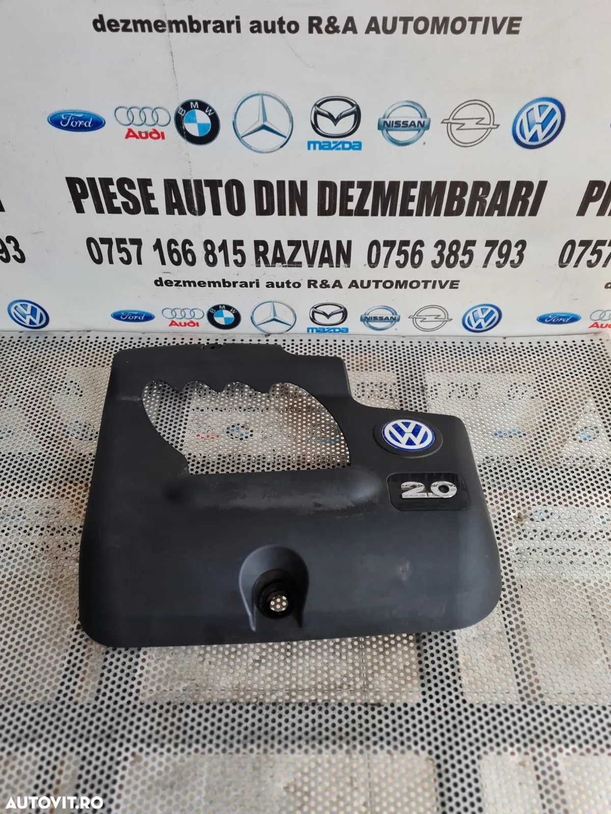 Capac Motor Vw Bora Golf 4 2.0 Benzina  - Dezmembrari Arad - 5
