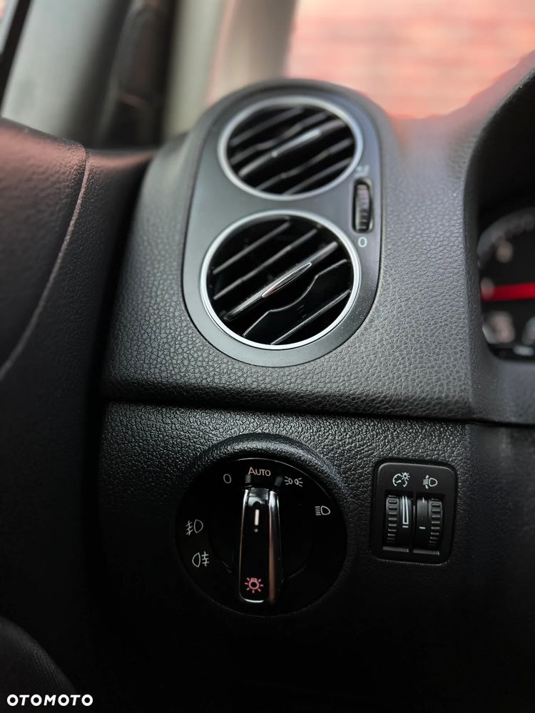 Volkswagen Golf Plus - 30