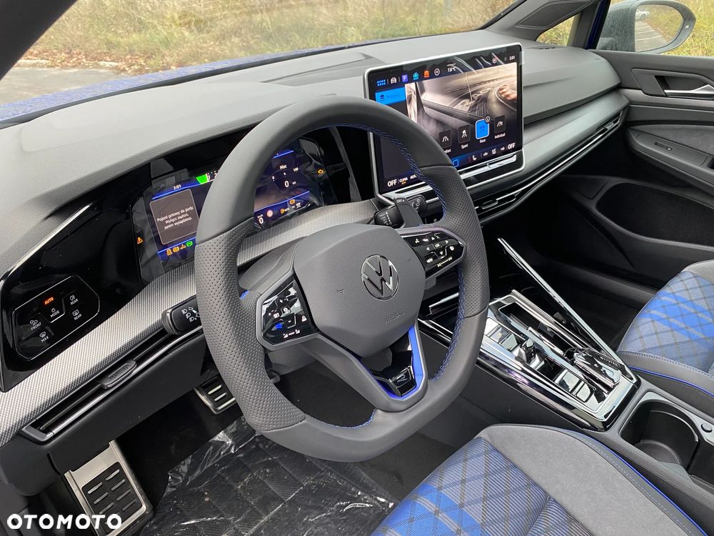 Volkswagen Golf VIII 2.0 TSI 4Motion R DSG - 12