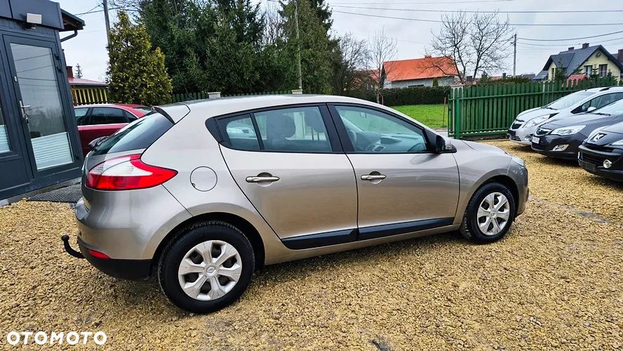 Renault Megane 1.6 16V 100 Expression - 13