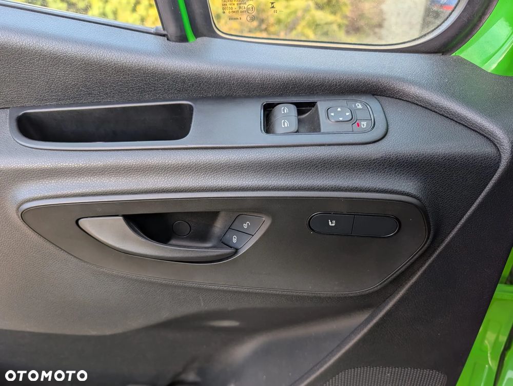 Mercedes-Benz Sprinter - 22