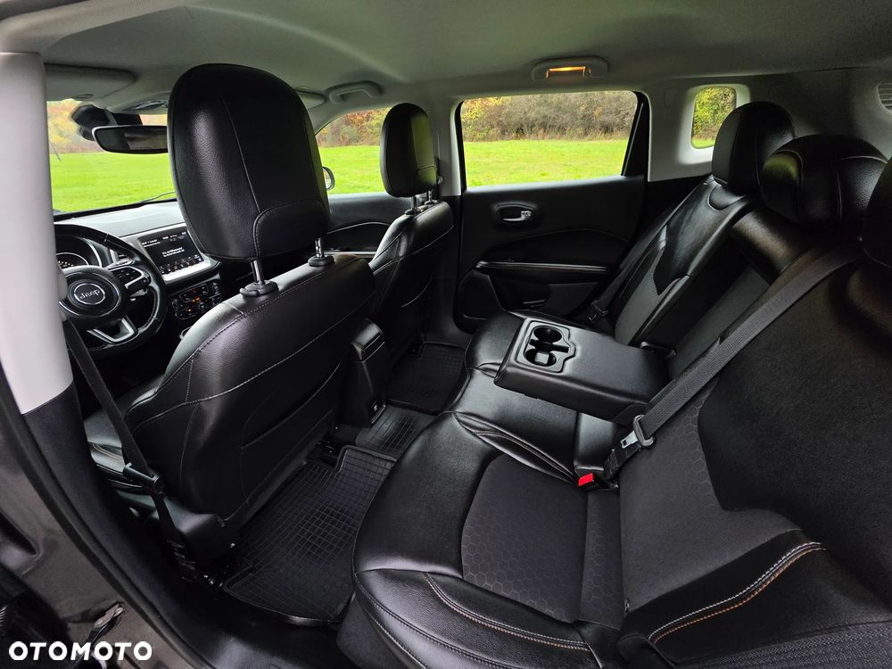 Jeep Compass - 13