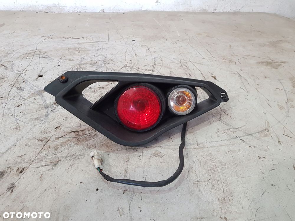 lampa prawa prawy tył 705004926 canam renegade 1000 17 rok - 1