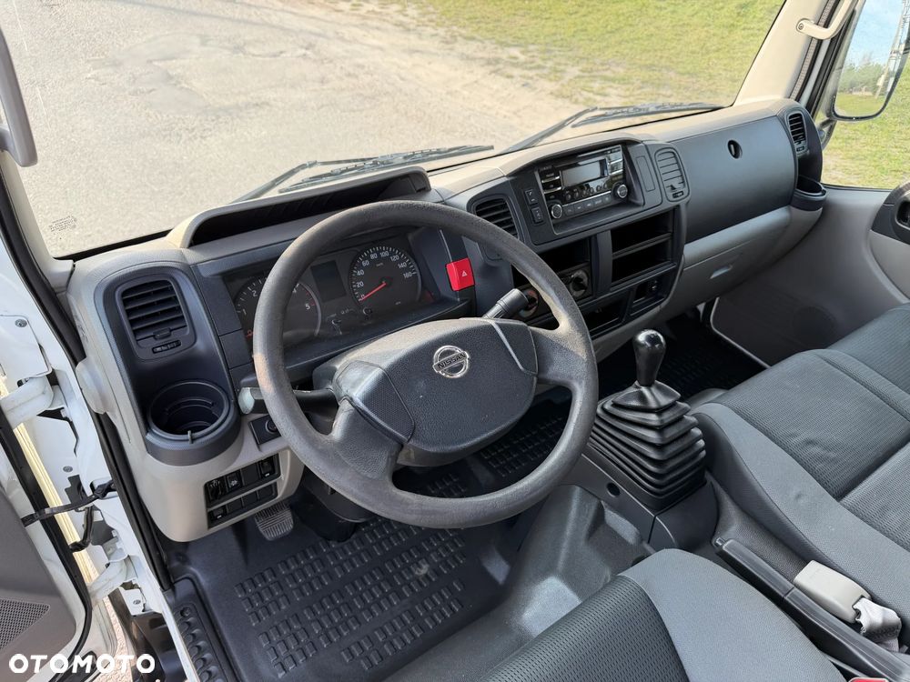 Nissan NT400 * CABSTAR * 2.5 / 125KM * Rama do zabudowy * Rozstaw osi: 3.7m * - 28