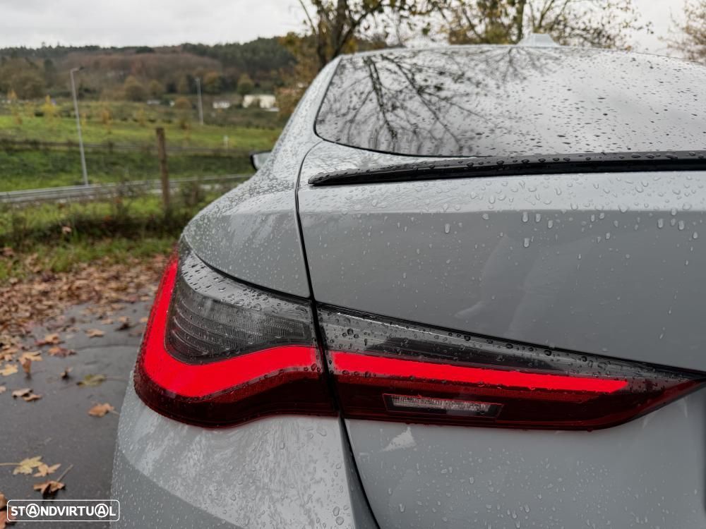 BMW 420 Gran Coupé i Pack Desportivo M Auto - 14