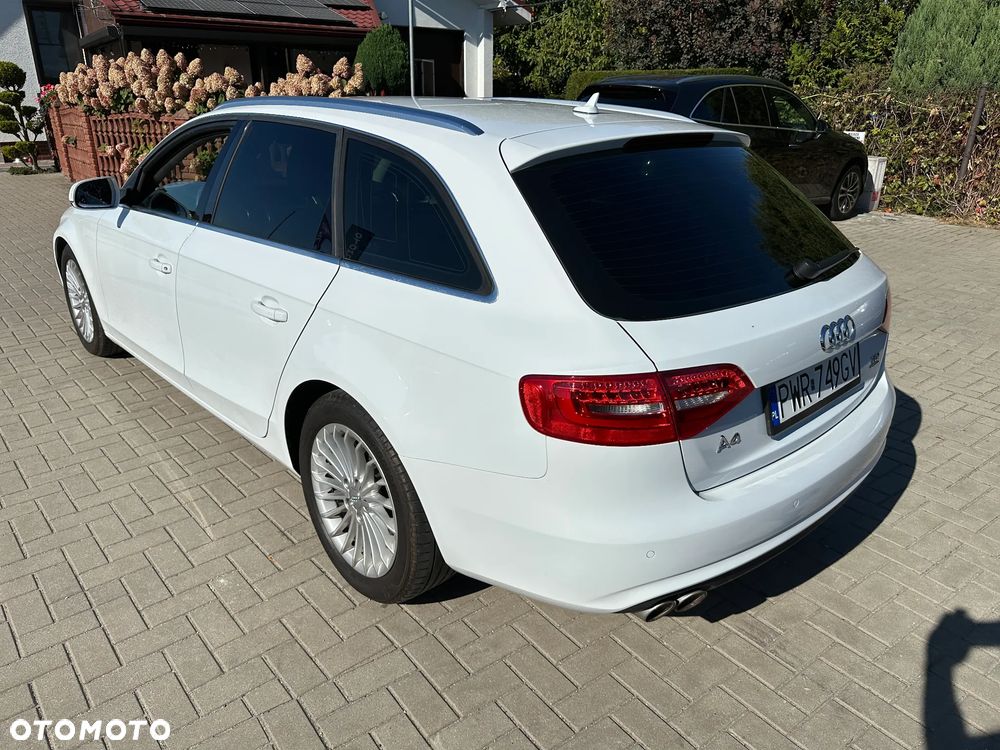 Audi A4 Avant 2014 photo 4