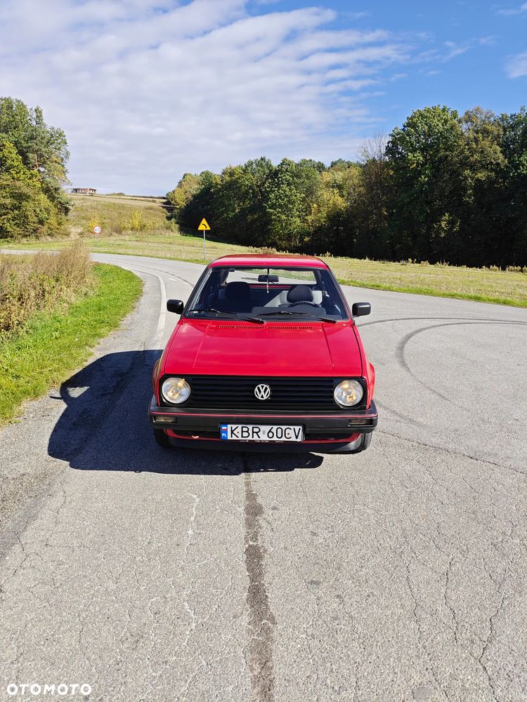 Volkswagen Golf - 2