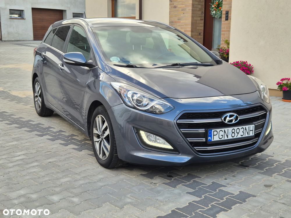 Hyundai i30 i30cw 1.6 CRDi Intro Edition - 12