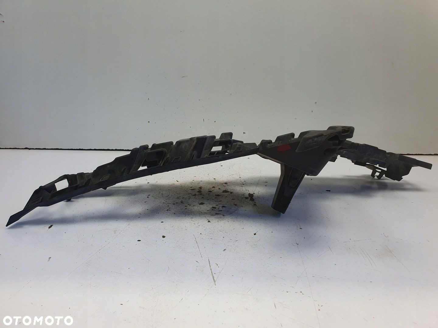 Volvo V90 II ŚLIZG PRZEDNIEGO ZDERZAKA lewy przód Mocowanie 32227396 - 2
