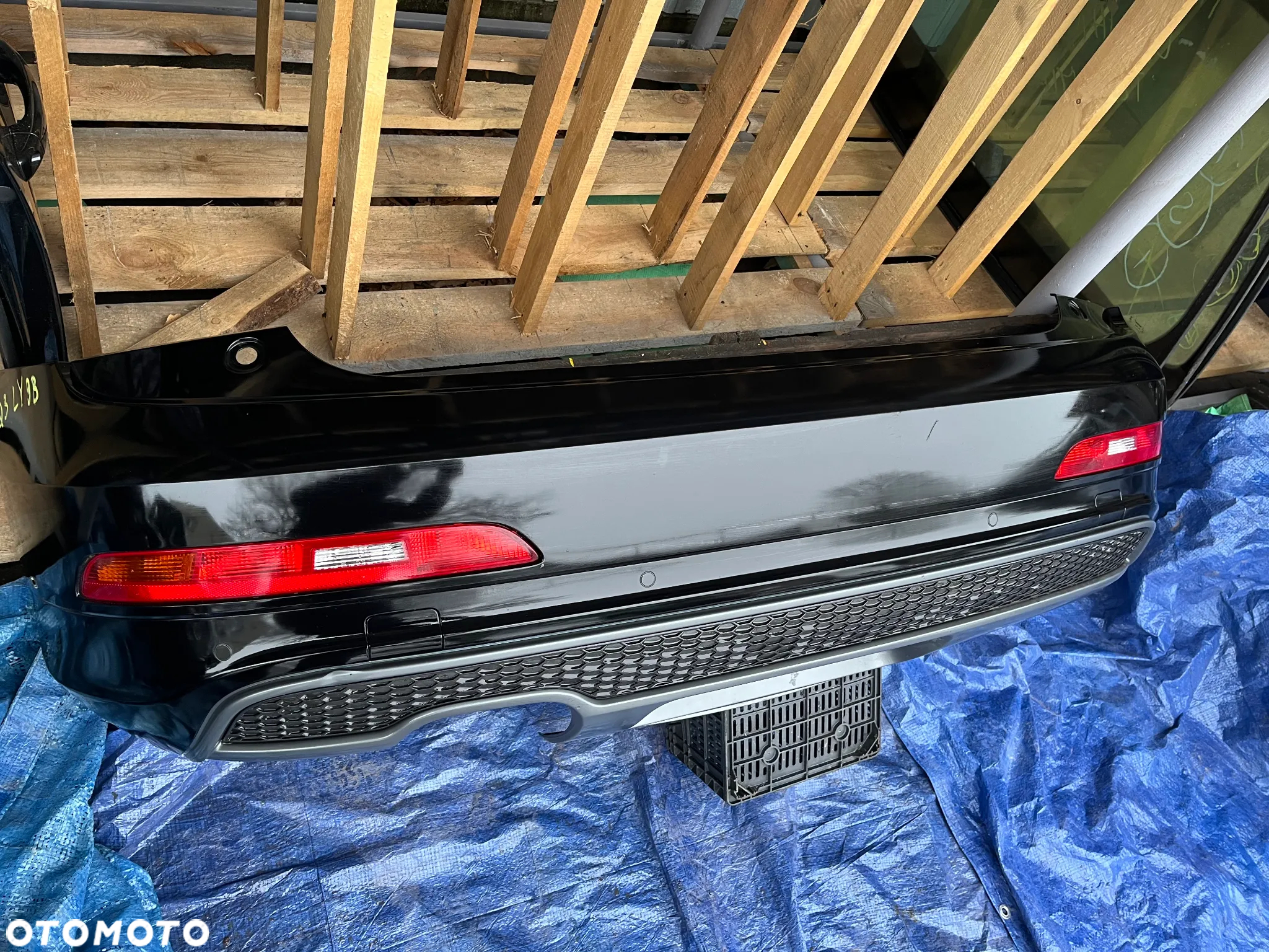 ZDERZAK TYŁ AUDI Q3 8U LIFT S LINE LY9B ** - 2