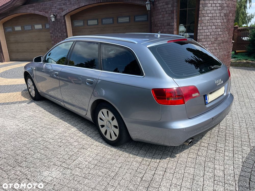 Audi A6 Avant 2.4 - 11