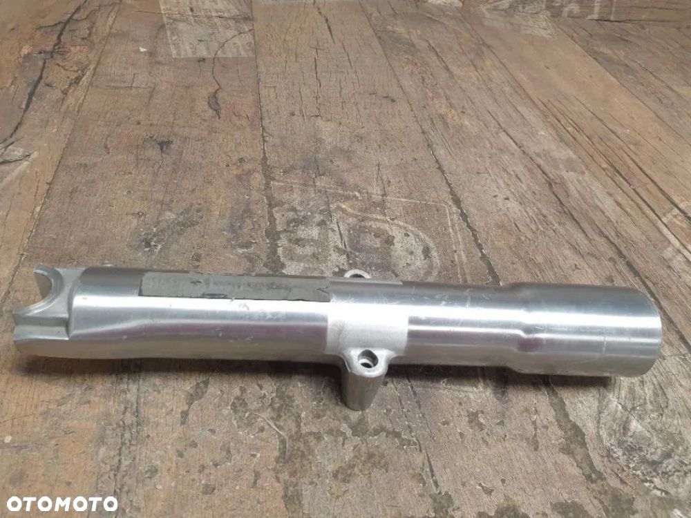 Goleń prawy Harley Davidson Softail Fat Boy 45915-08A - 2