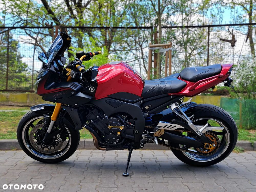 Yamaha FZ - 11