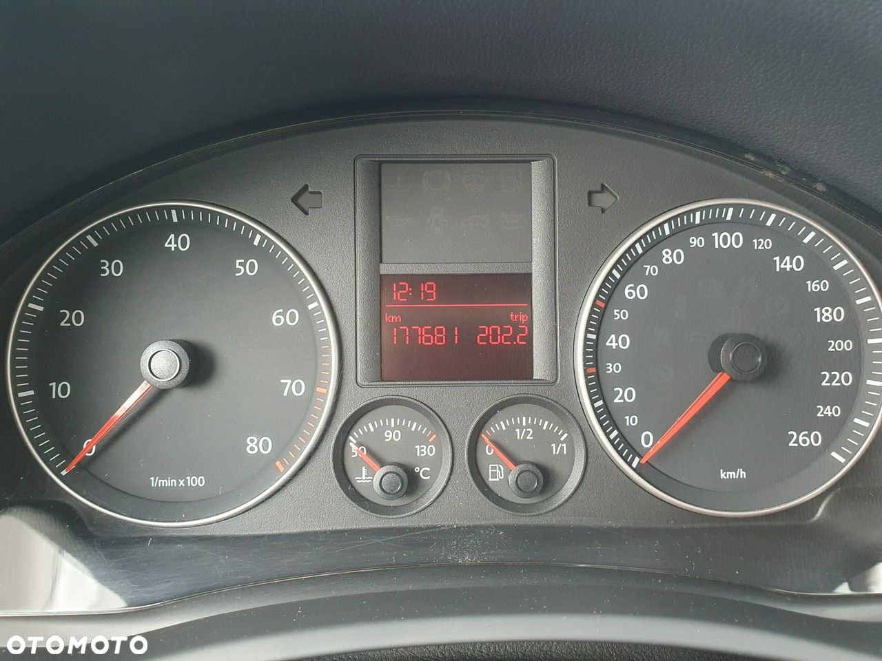 Volkswagen Golf - 20