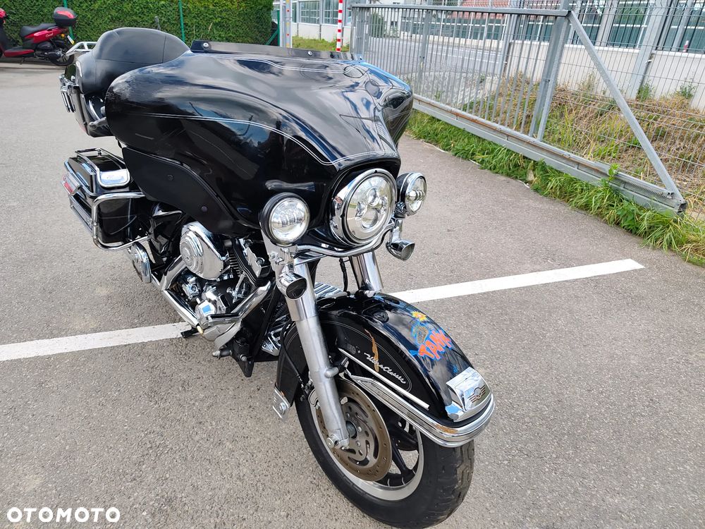 Harley-Davidson Touring Electra Glide - 4