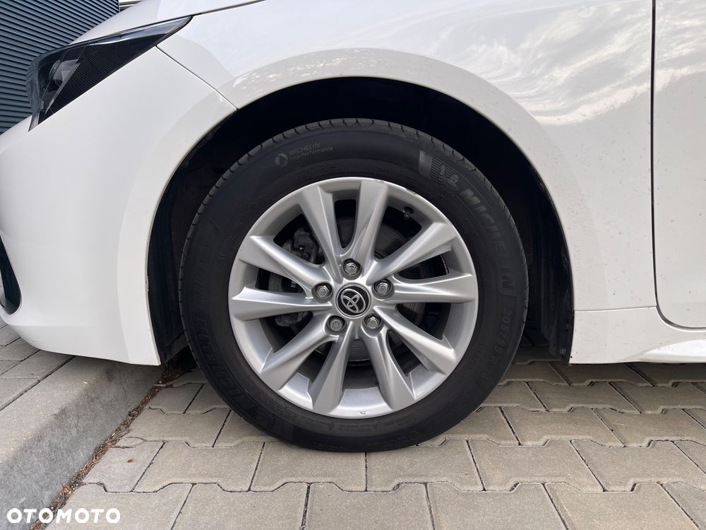 Toyota Corolla 1.8 Hybrid Comfort - 29