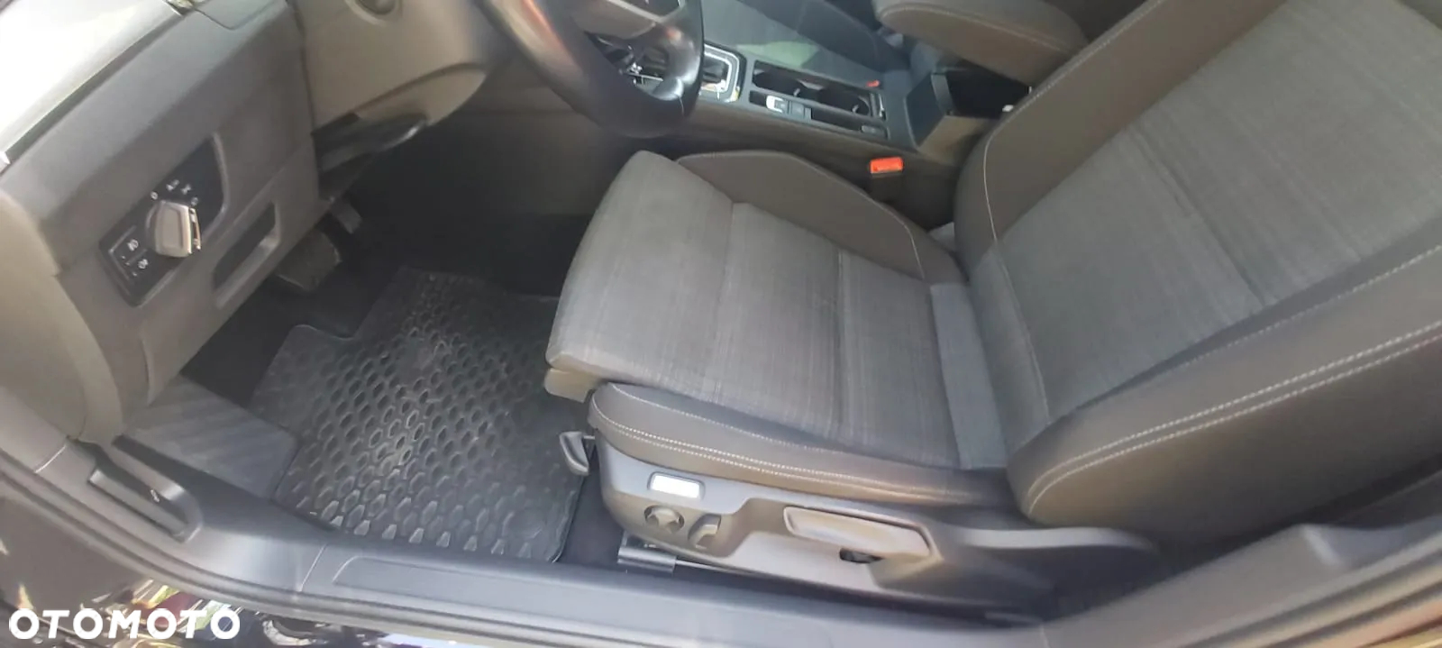 Volkswagen Passat - 14