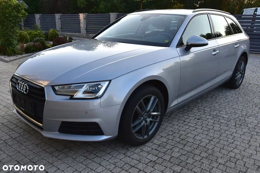 Audi A4 Avant 2.0 TDI S tronic - 9
